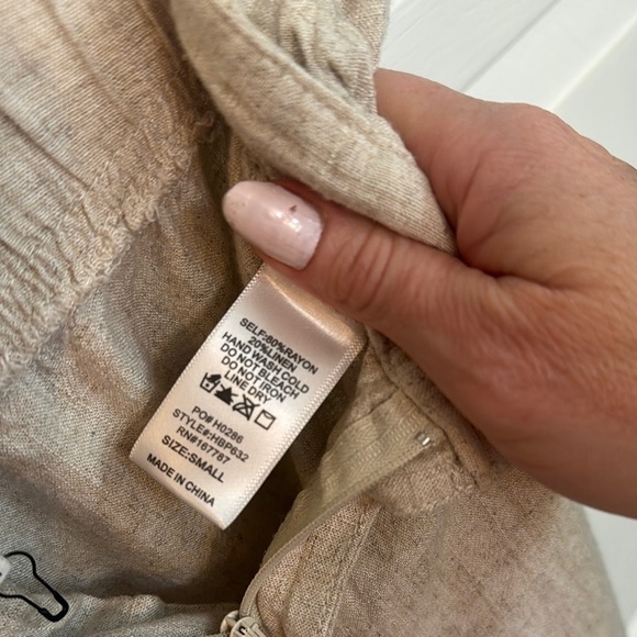 Chic Beige Cropped Linen Blend Trousers. Size S. Beachwear - Picture 3 of 7